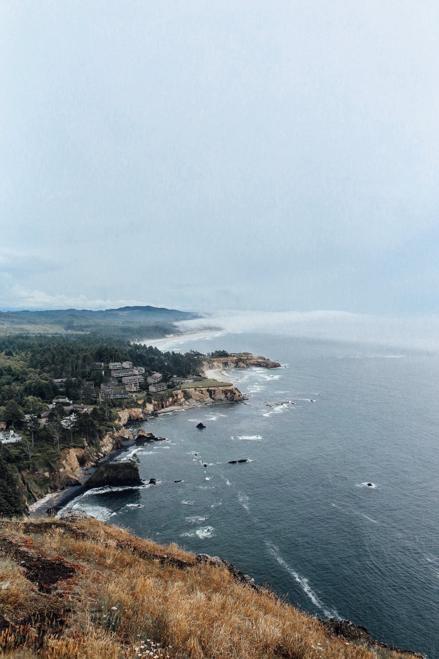 The Sea Slides [a poem]